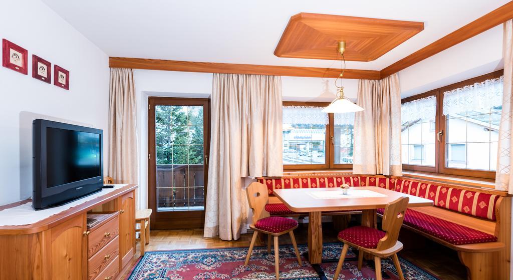 Apartments Elise Sëlva di Val Gardena Eksteriør billede